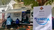 Uno de los buses del programa Mi Sonria. SEDES