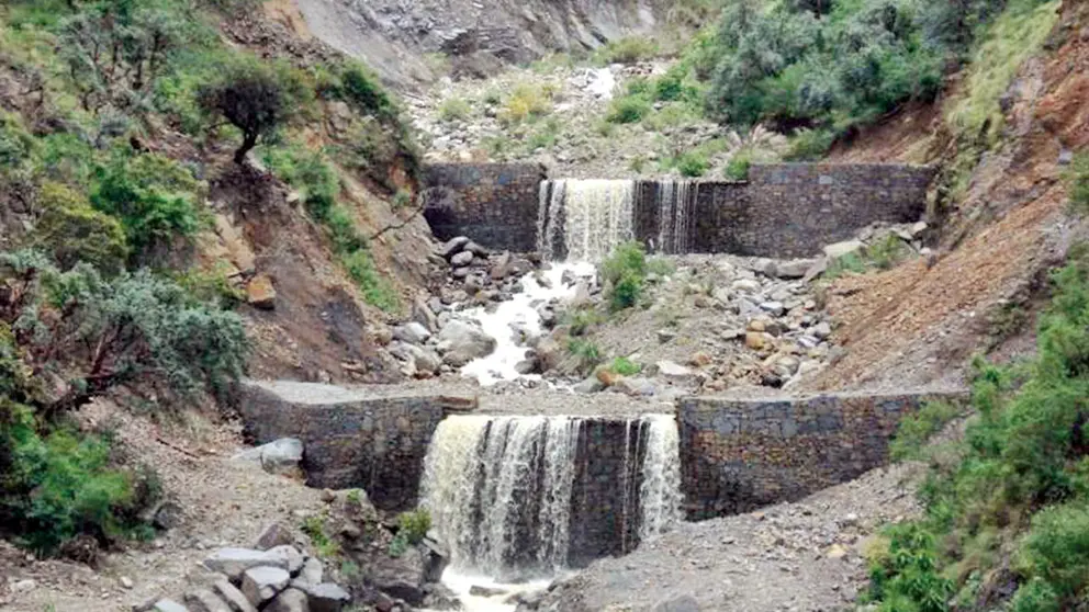 Una vista del r&iacute;o Taqui&ntilde;a en el municipio de Tiquipaya.