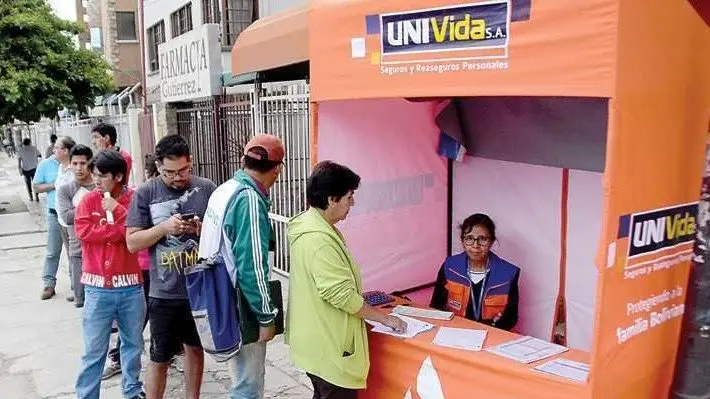 Imagen referencial de la venta del SOAT en Cochabamba. ARCHIVO