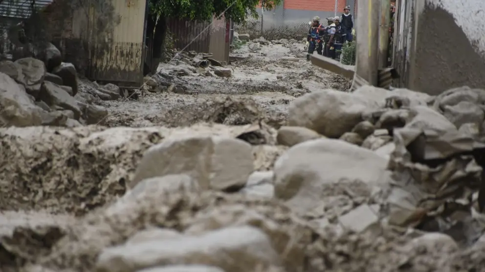 Calles del municipio de Tiquipaya siendo afectadas por la mazamorra. Foto: Dico Sol&iacute;s
