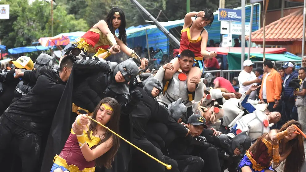 Una agrupaci&oacute;n militar hace su demostraci&oacute;n en el Corso de Corsos 2019. DICO SOL&Iacute;S
