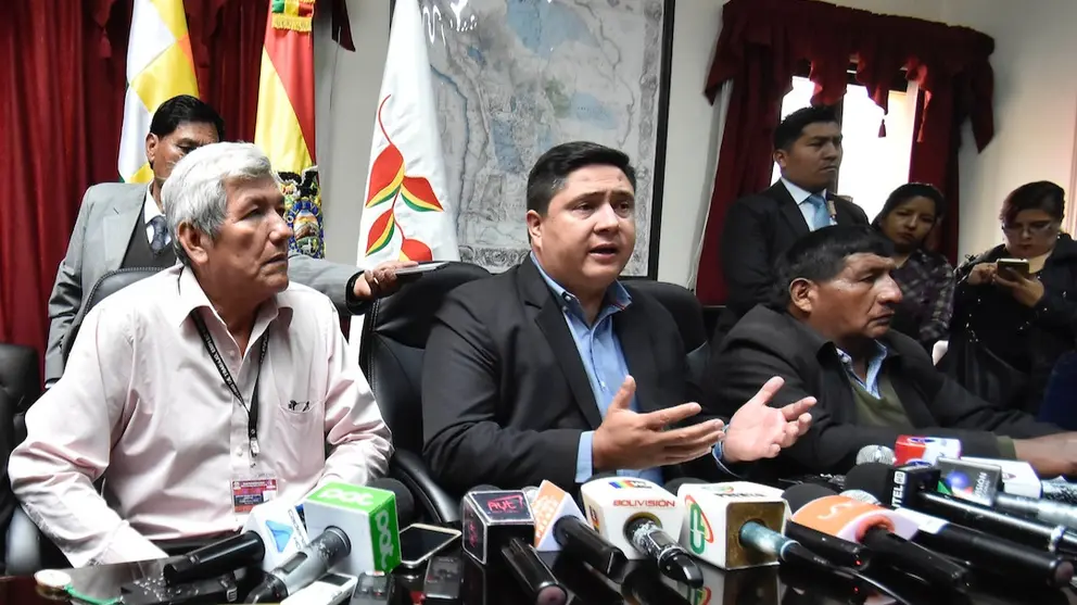 El ministro de Trabajo, Oscar Mercado, en la conferencia de prensa. APG
