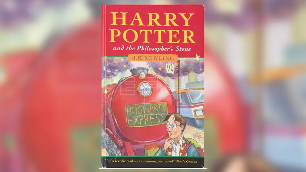 Libro de Harry Potter se vende por 122.000 d&oacute;lares. EFE