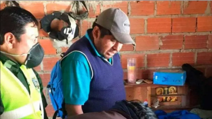 Faustino Yucra, es aprehendido por la polic&iacute;a en una habitaci&oacute;n de Tarabuco, Chuquisaca. EL POTOSI