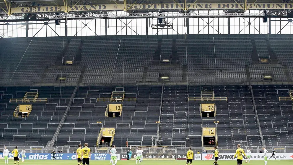 Un estadio alemán, vacío de aficionados. EFE