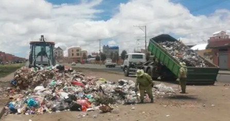 Una imagen de la recolecci&oacute;n de desechos en El Alto. ABI