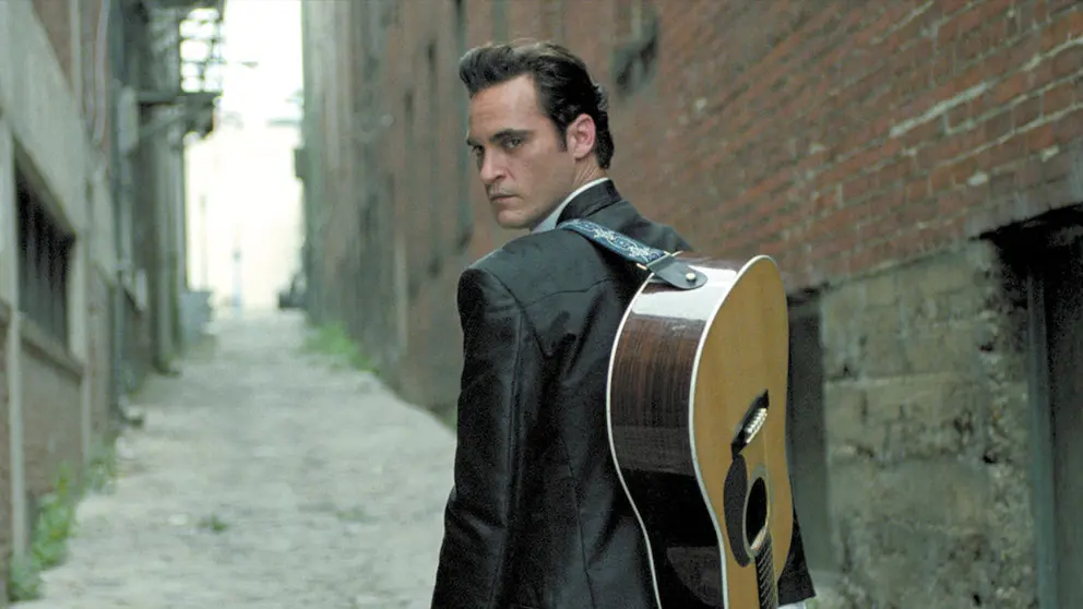 El oscarizado actor Joaquin Phoenix en el papel de Johnny Cash en &ldquo;Walk The Line&rdquo;.&nbsp; AMAZON PRIME VIDEO&nbsp;