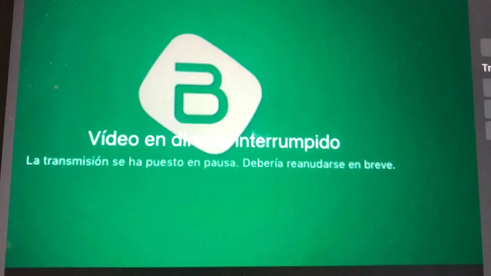 Una imagen de la transmisi&oacute;n suspendida del canal estatal.