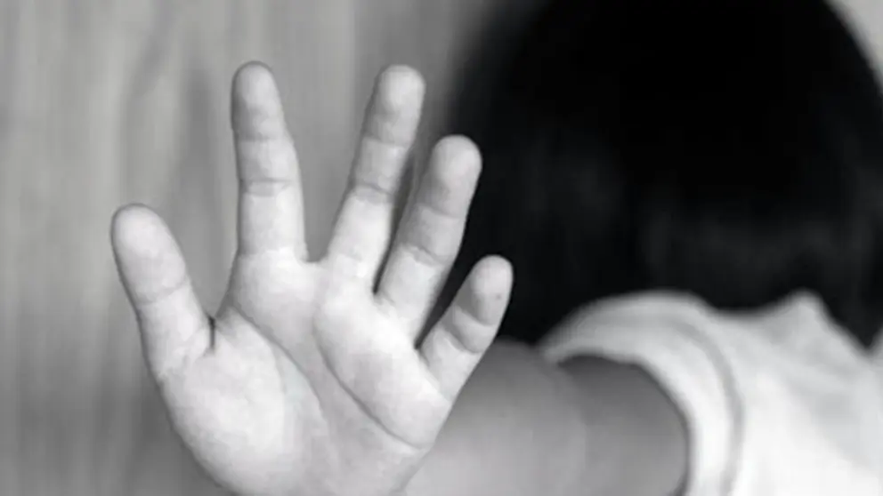 Fotograf&iacute;a ilustrativa de un ni&ntilde;o v&iacute;ctima de violencia f&iacute;sica. Pixabay