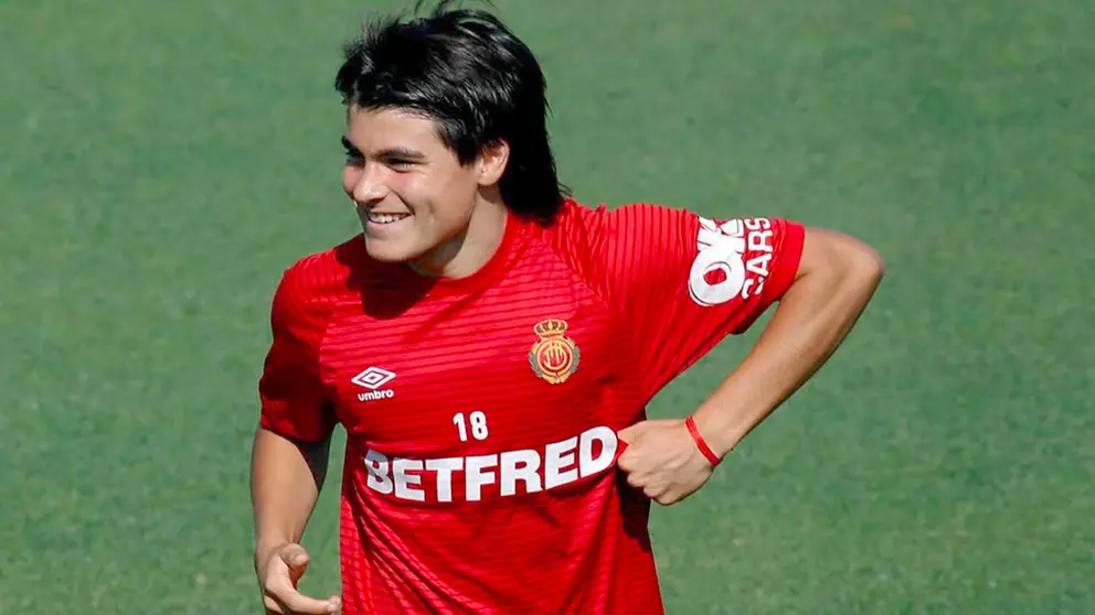 Luka Romero est&aacute; "centrado", pese a petici&oacute;n de que juegue con Espa&ntilde;a. EFE