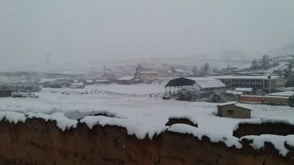 As&iacute; se ve una poblaci&oacute;n entre Cochabamba y Oruro. Radio Andina