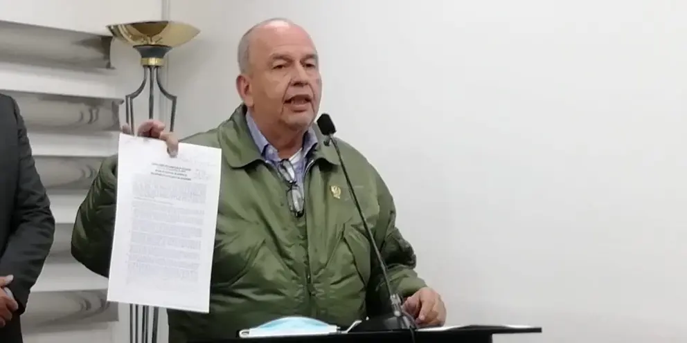 El ministro de Gobierno Arturo Murillo, en conferencia de prensa. ERBOL