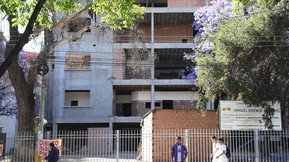 Vista de la obra inconclusa del Hospital del Ni&ntilde;o. OPINI&Oacute;N