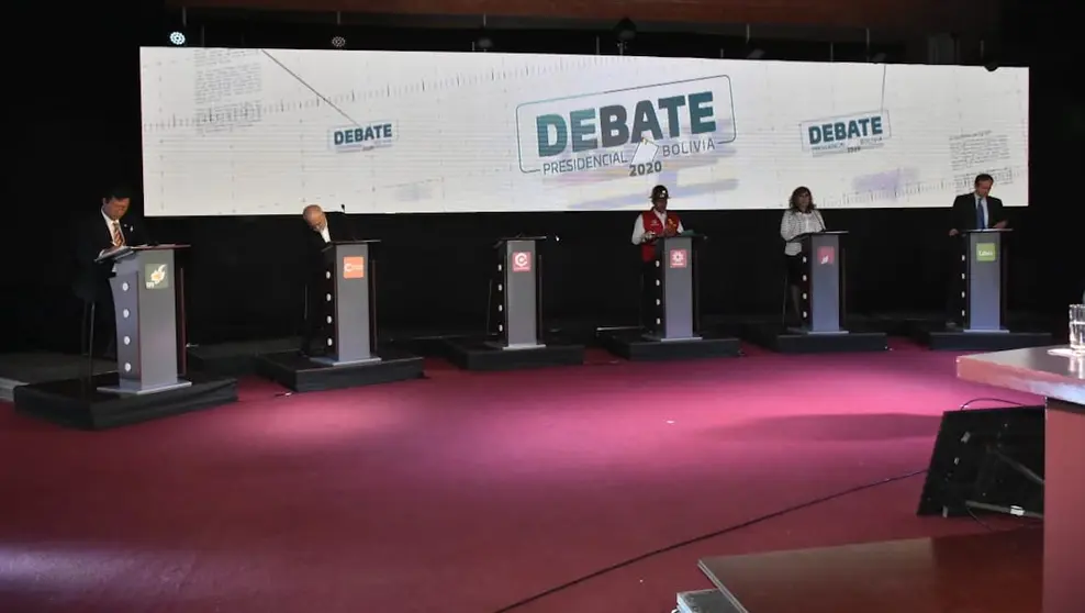 Los cinco candidatos que participaron&nbsp;del&nbsp;debate presidencial. ABI