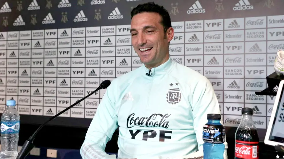 Lionel Scaloni, director técnico de la selección argentina, durante una rueda de prensa. AFA 
