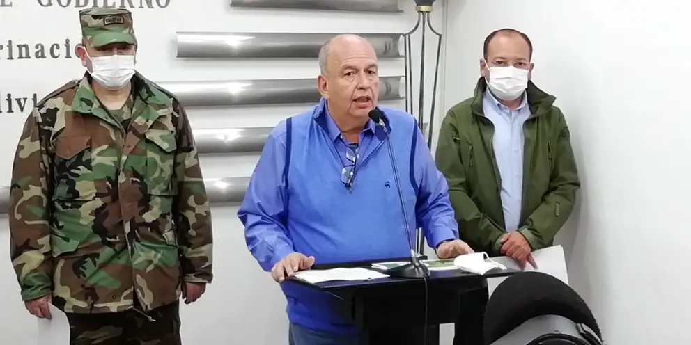 El ministro de Gobierno informa sobre el operativo de rescate de tres policias. ABI
