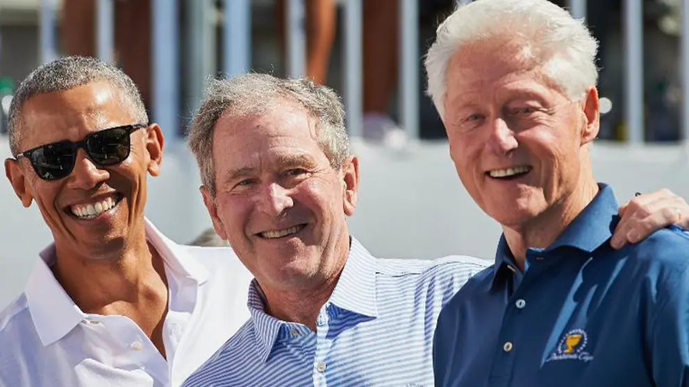 Barack Obama, George W. Bush y Bill Clinton. Cortes&iacute;a CNN