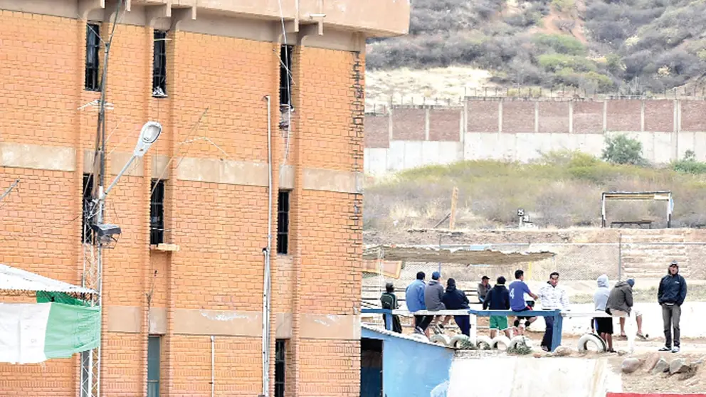 Privados de libertad en un área de recreación del penal. ARCHVO