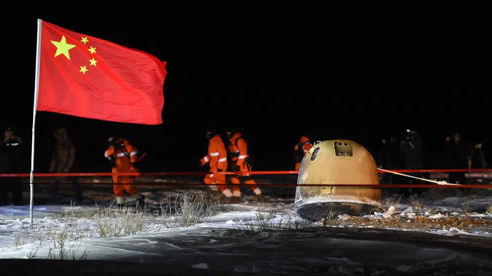 La sonda china Chang'e 5 llega a la Tierra con nuevas muestras lunares. EFE