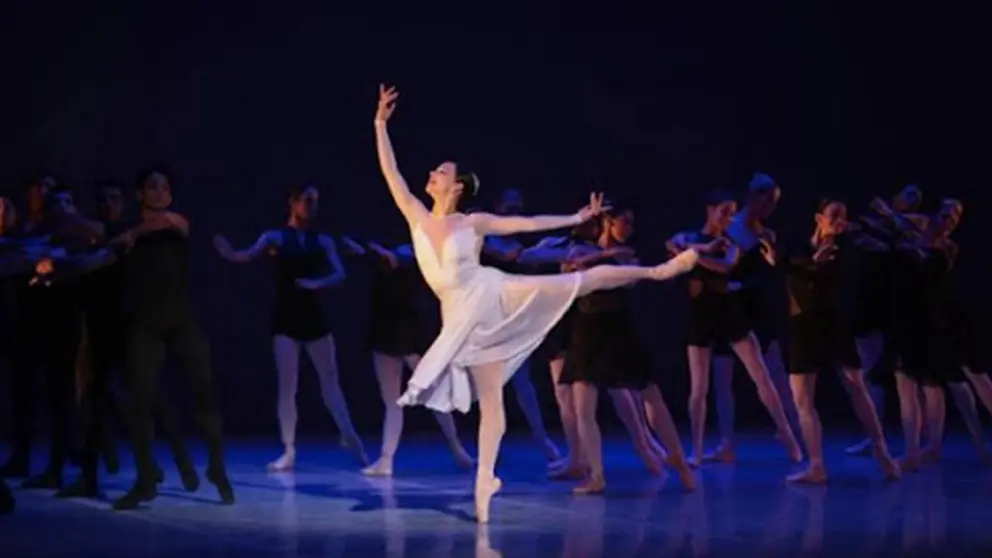 El Ballet Nacional de Cuba festeja el centenario. efe