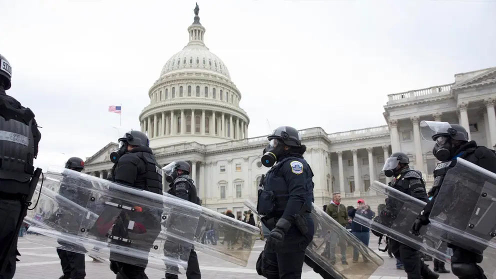 El Capitolio de EEUU fue despejado este miércoles y se restableció la seguridad en su interior. EFE