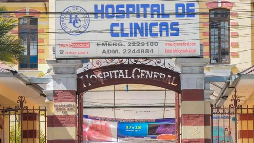 Frontis del Hospital de Cl&iacute;nicas. ERBOL