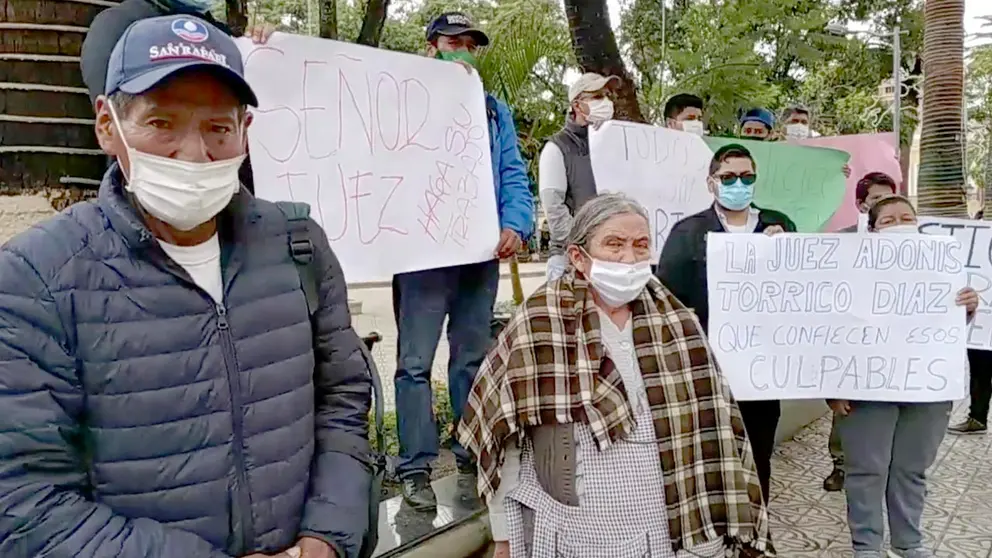 Papás, familiares y amigos de Ariel piden justicia y celeridad en el caso. Captura de pantalla RKC