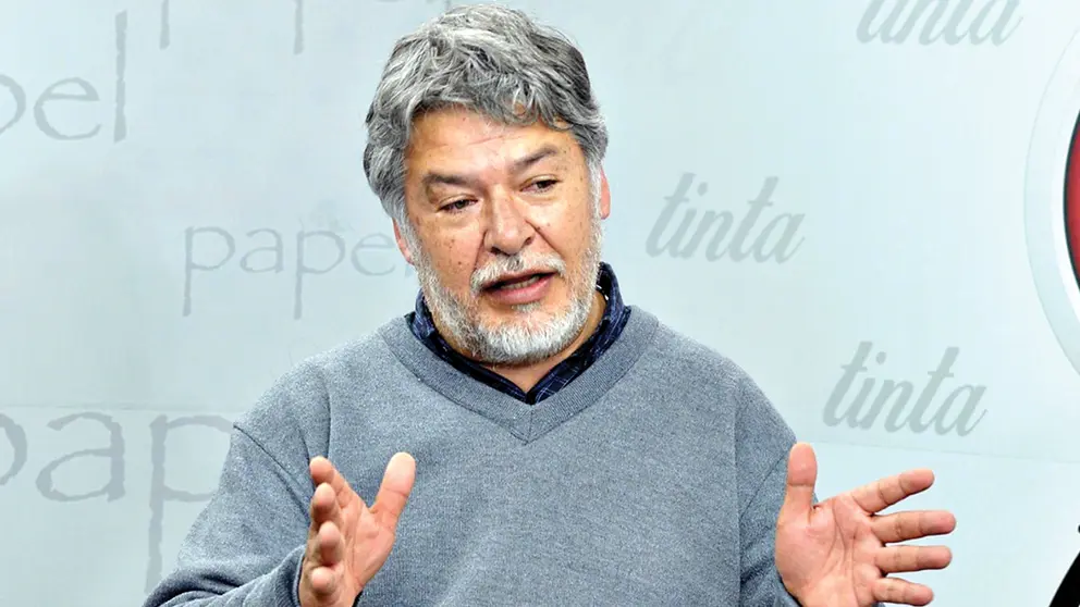 foto El sociólogo Juan Carlos Pinto, durante una entrevista. ARCHIVO