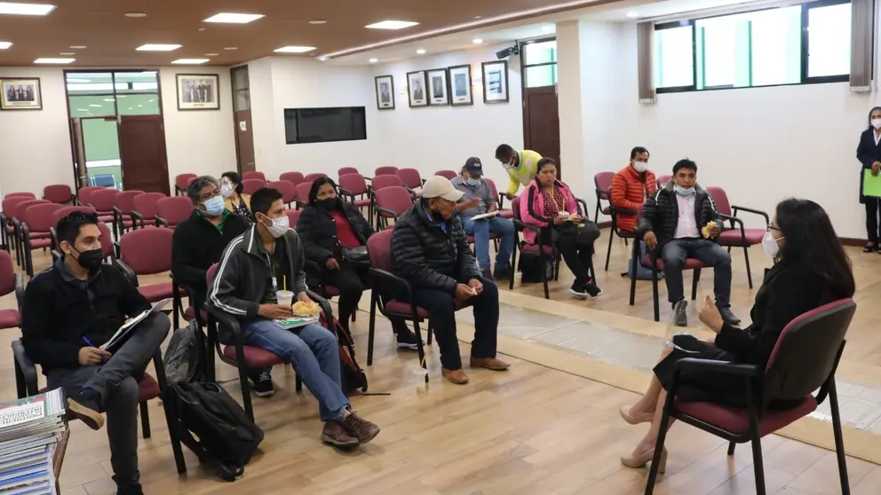 Representantes de los pueblos ind&iacute;genas moxe&ntilde;o ignaciano, moxe&ntilde;o trinitario, chim&aacute;n, yuracar&eacute; y el movima, participaron en el encuentro con la presidente del Tribunal Agroambiental, Elva Terceros Cu&eacute;llar.