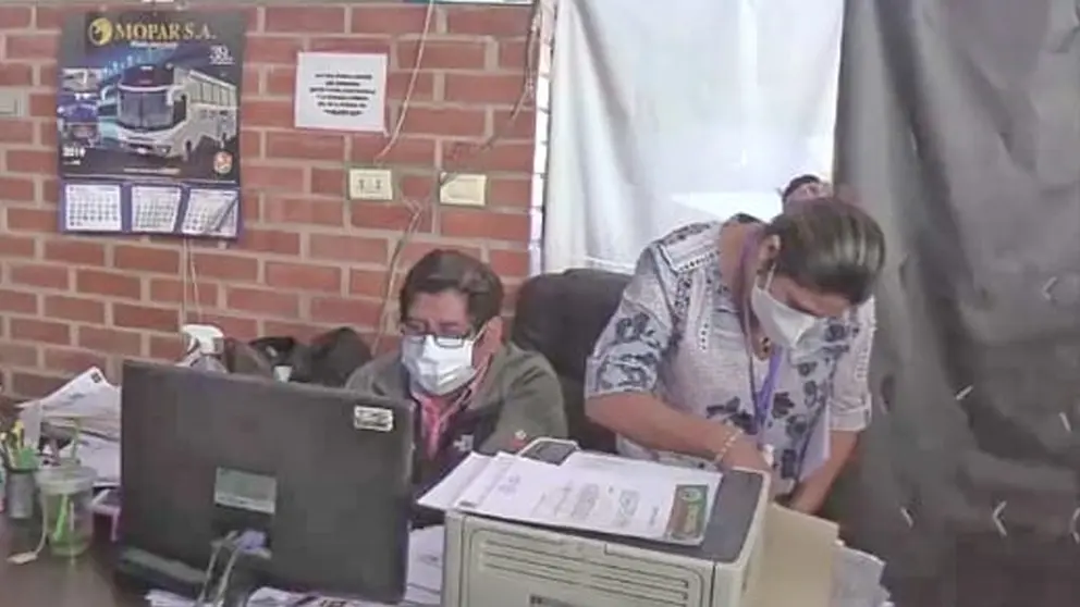La intervenci&oacute;n policial de las oficinas de Quillacollo. GAMQ