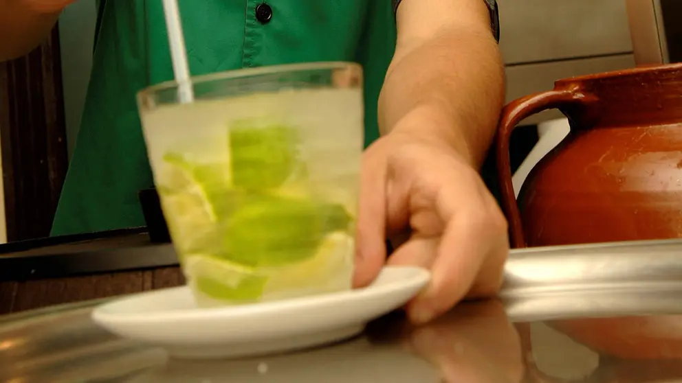 La Caipirinha, el coctel brasile&ntilde;o inventado para curar la gripe espa&ntilde;ola. EFE