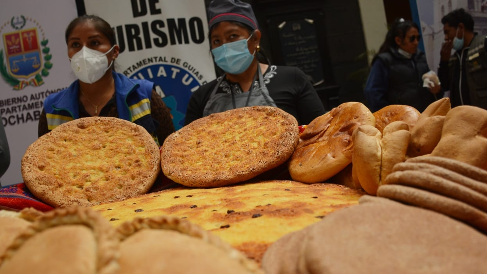 Presentaci&oacute;n de "La ruta del pan" en la Gobernaci&oacute;n, este jueves. GADC