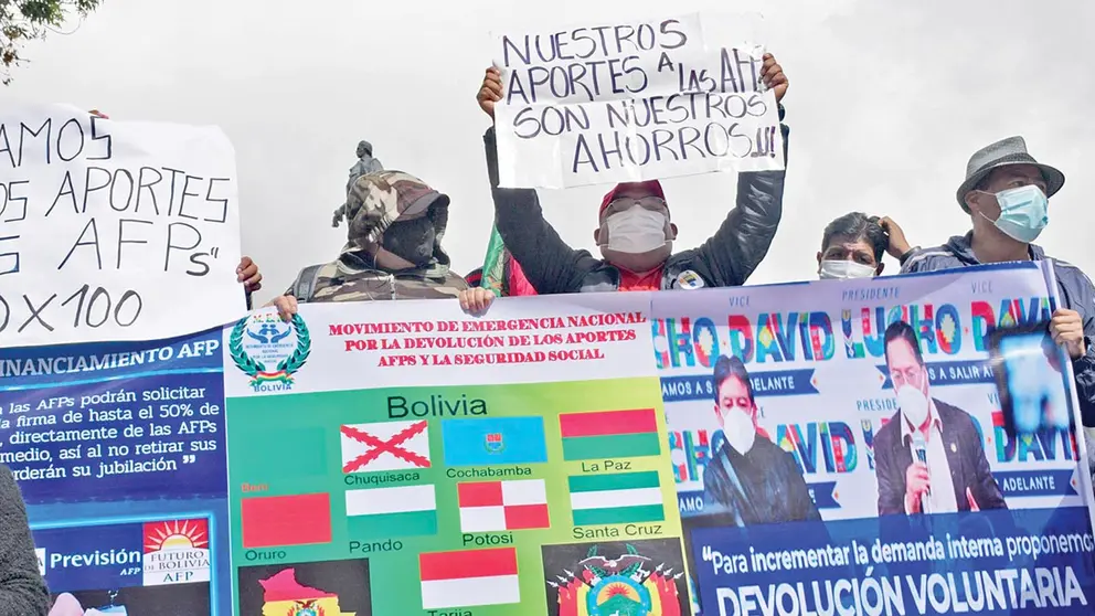 Un grupo movilizado en La Paz pide a las autoridades del MAS cumplir con su promesa electoral. APG