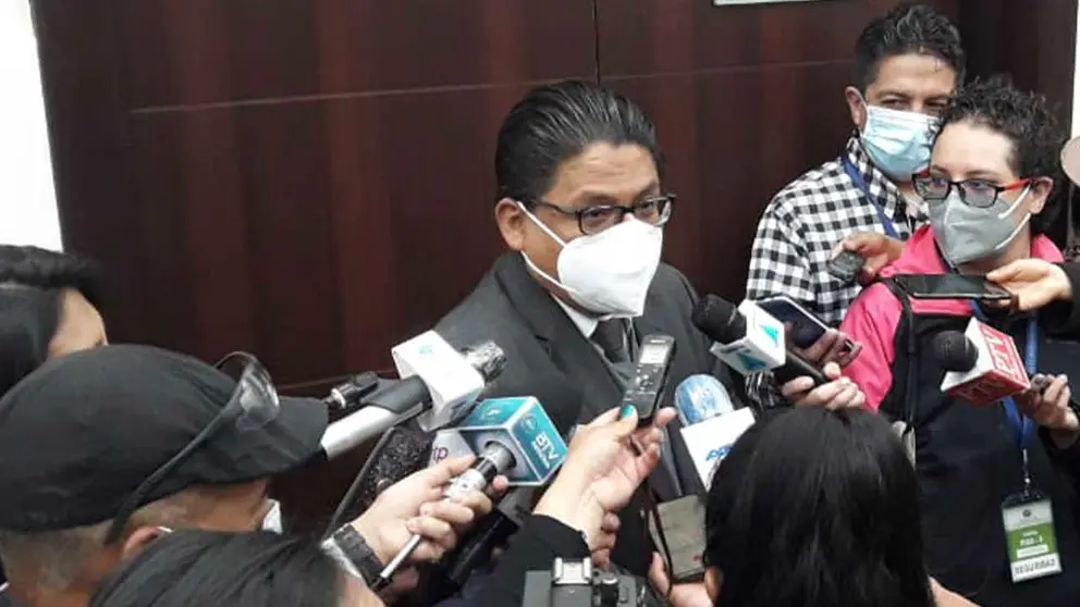 El ministro de Justicia, Ivan Lima en declaraci&oacute;n a medios de comunicaci&oacute;n. Min Justicia
