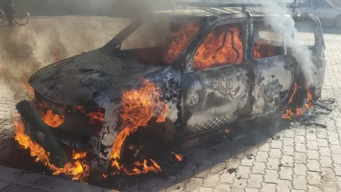 El motorizado, calcinado tras el suceso. Erbol