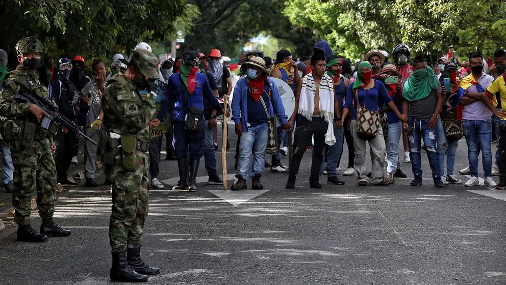 Varios heridos en choques entre civiles armados contra ind&iacute;genas en Cal. EFE