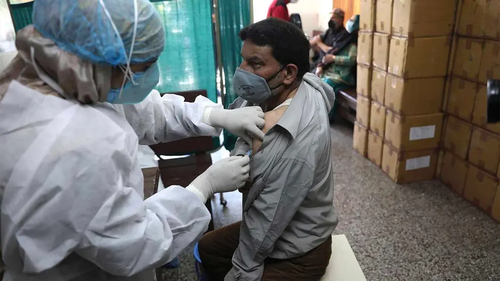La OMS considera ahora preocupante la variante identificada en India. EFE