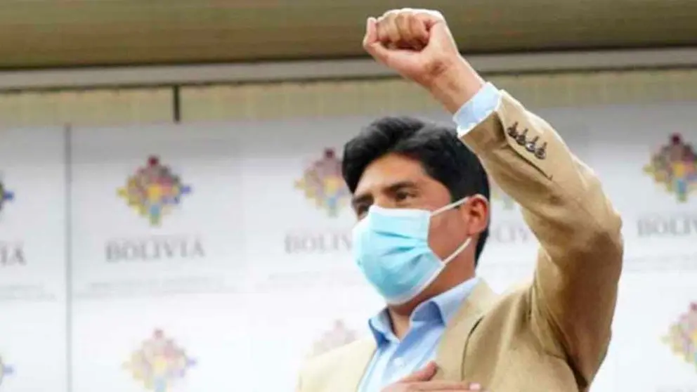 Franklin Flores, en el momento que fue posesionado gerente de Emapa. BTV