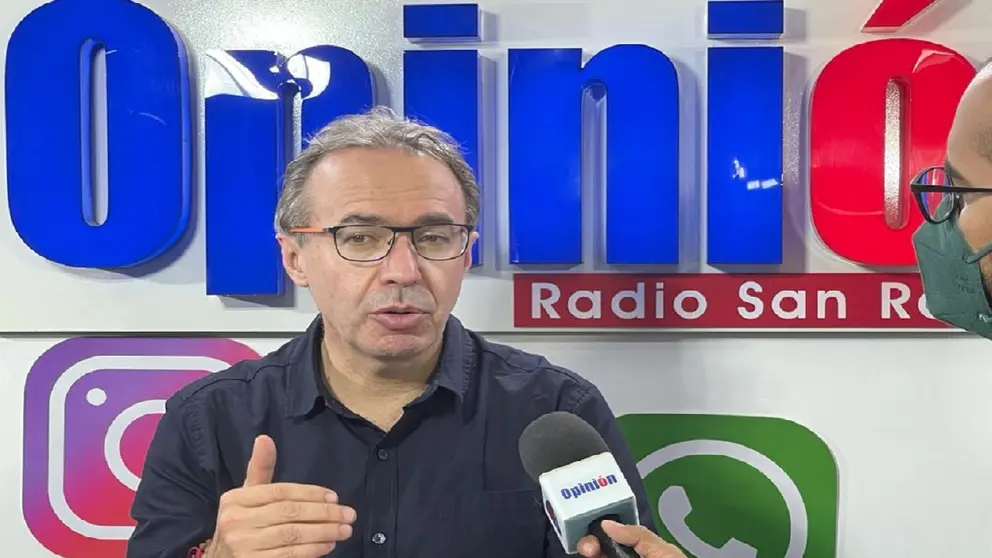 Jorge Richter, vocero presidencial, durante la entrevista con Buena Noche de OPINI&Oacute;N.