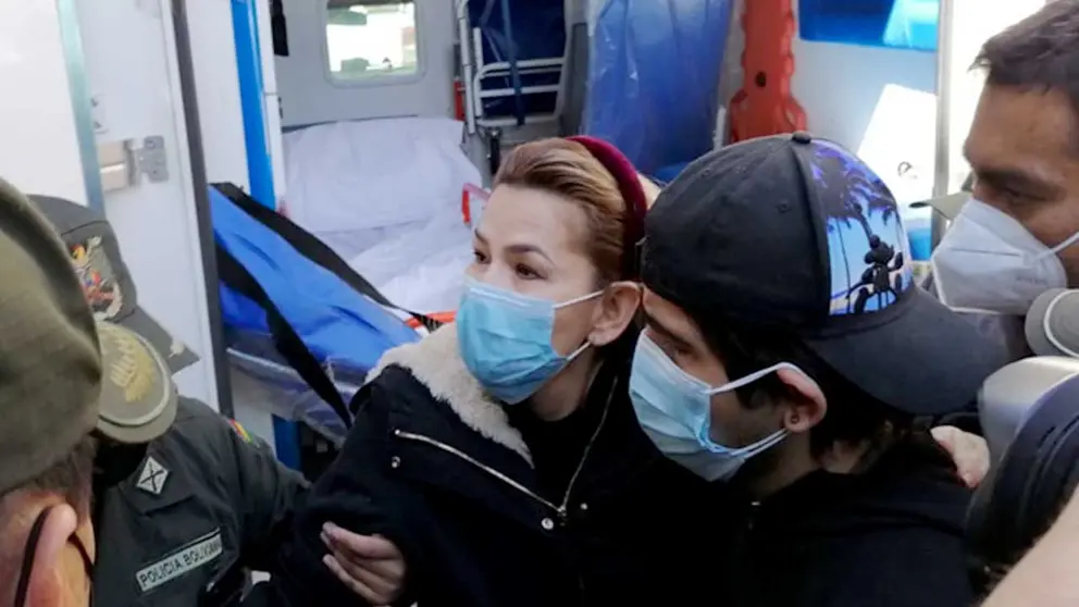 Jeanine Añez tras uno de sus últimos traslados a un centro médico. ERBOL