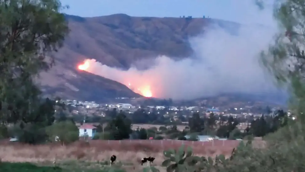 Incendio afecta dos serran&iacute;as en zona de Carcaje