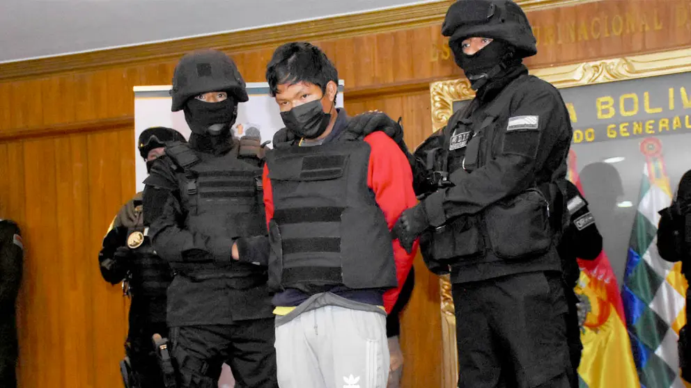Matusalén, principal sindicado del feminicidio de Mayerli, es presentado en una conferencia de prensa. APG