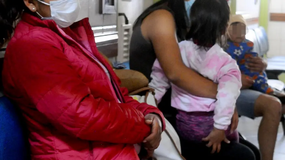 Una mujer embarazada aguarda una cita médica. NOÉ PORTUGAL