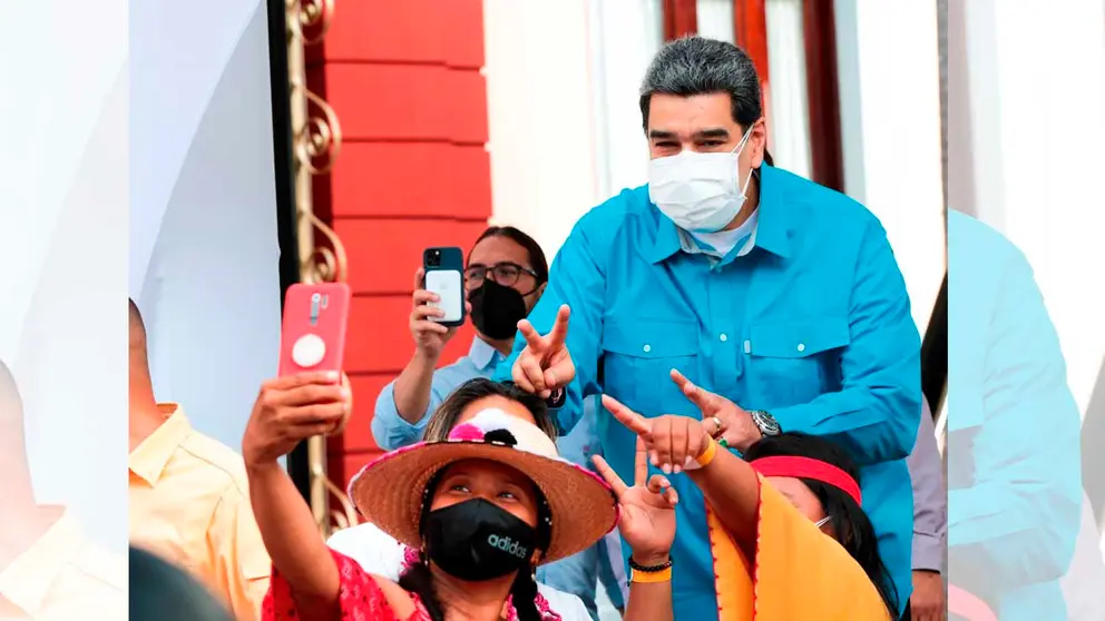 Fotografía cedida por prensa de Miraflores del presidente venezolano Nicolás Maduro durante un acto de gobierno en Caracas (Venezuela).