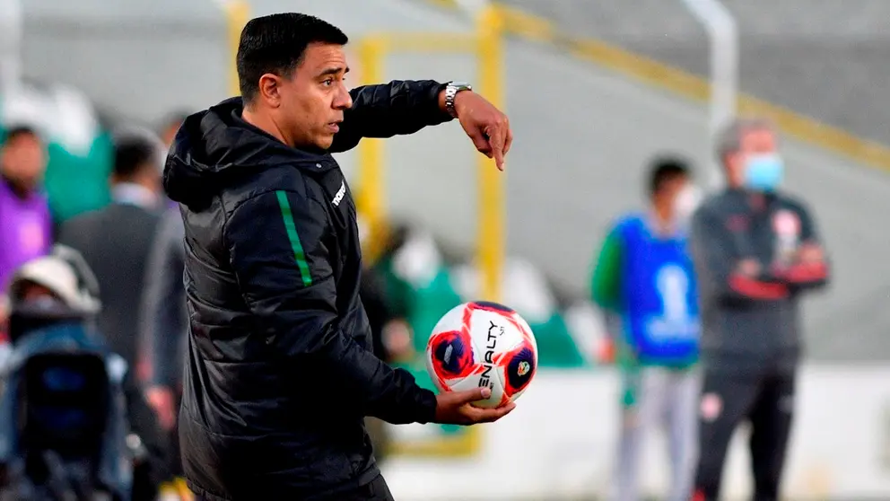 El entrenador de la Selección Nacional, el venezolano César Farías. EFE