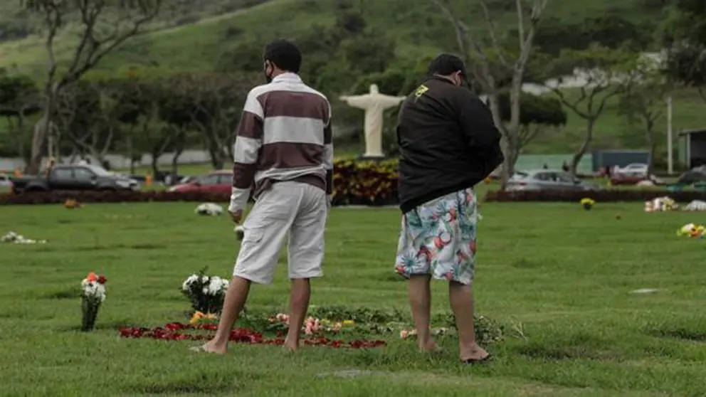 Cementerio en Brasil. EFE
