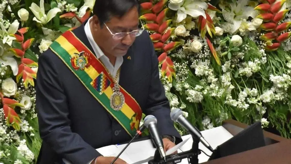 El presidente Luis Arce emite su discurso. APG