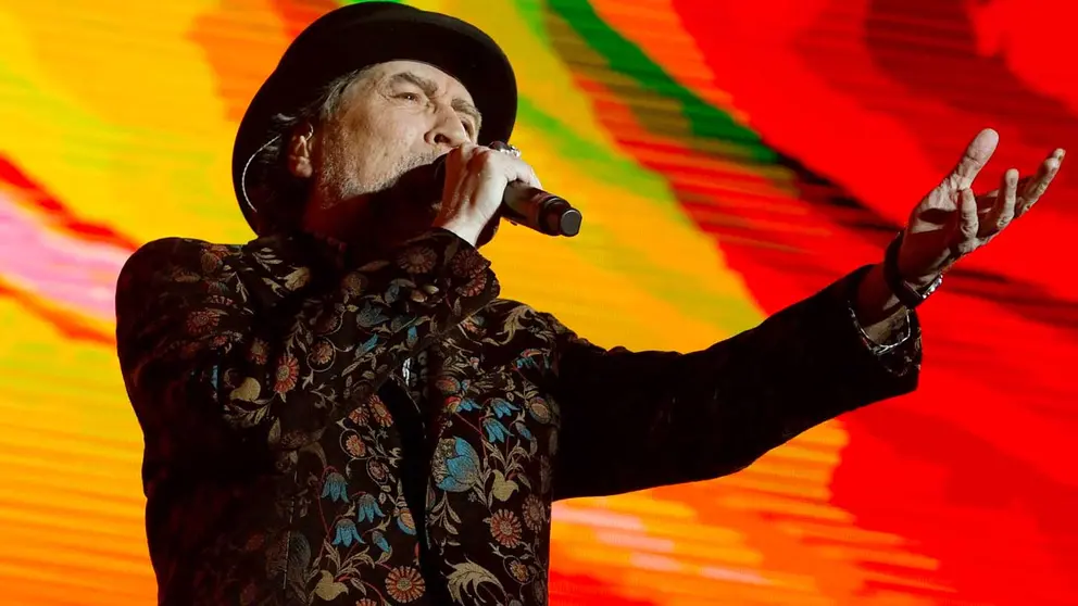 En la imagen el registro de una presentación del cantautor español Joaquín Sabina. EFE