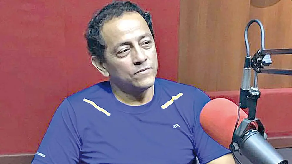 El exárbitro Hebert Aguilera, en una entrevista. ARCHIVO