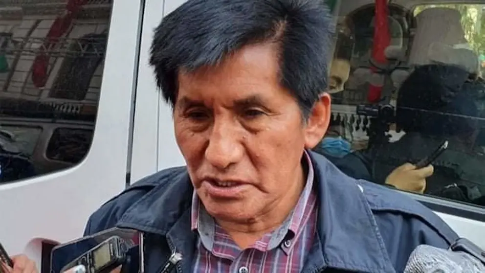 El senador oficialista F&eacute;lix Ajpi.